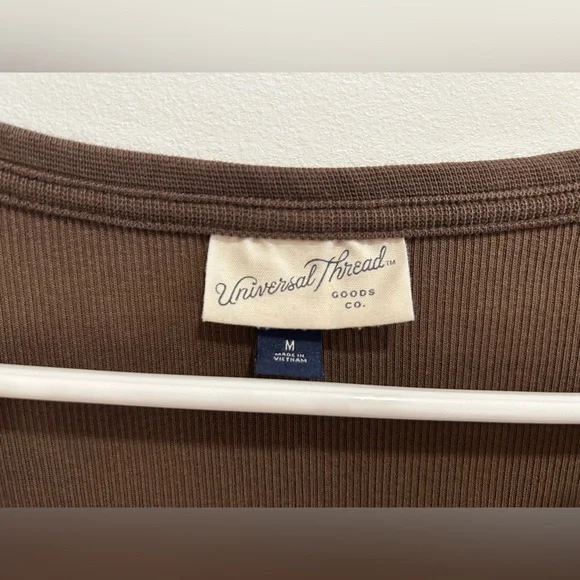 Brown Long Sleeve Ribbed Top - Picture 3 of 4